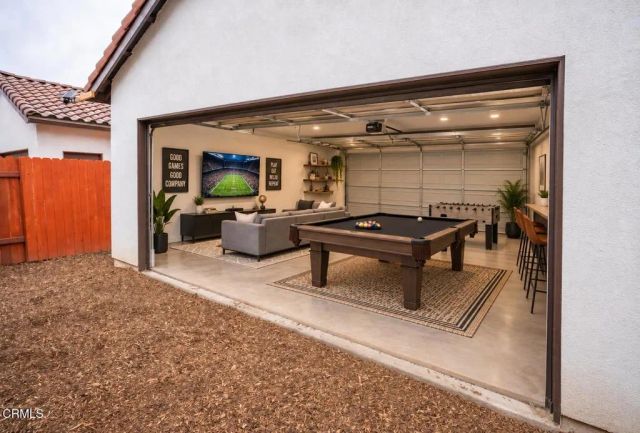 1125 W 2nd Street, Oxnard, CA 93030