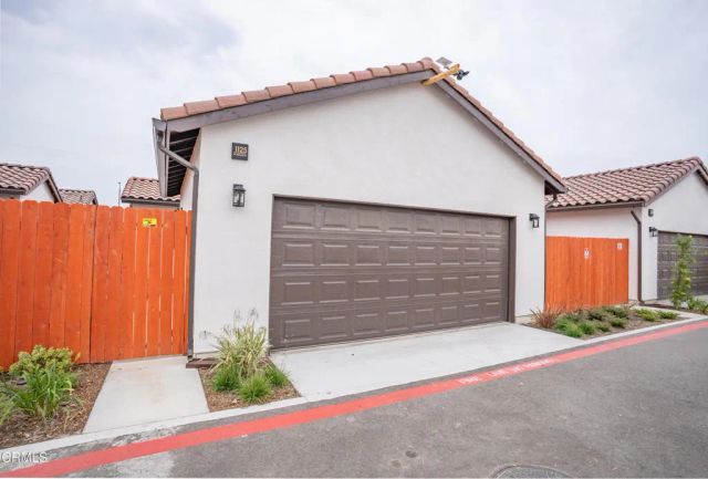 1125 W 2nd Street, Oxnard, CA 93030