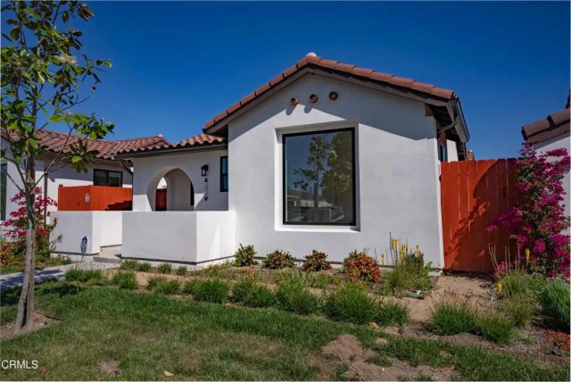 1125 W 2nd Street, Oxnard, CA 93030