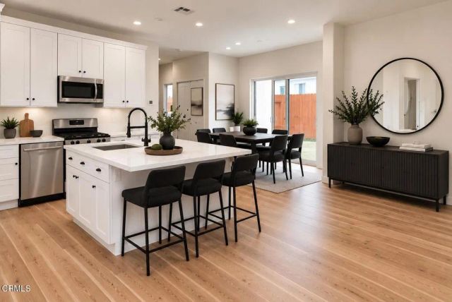 1125 W 2nd Street, Oxnard, CA 93030