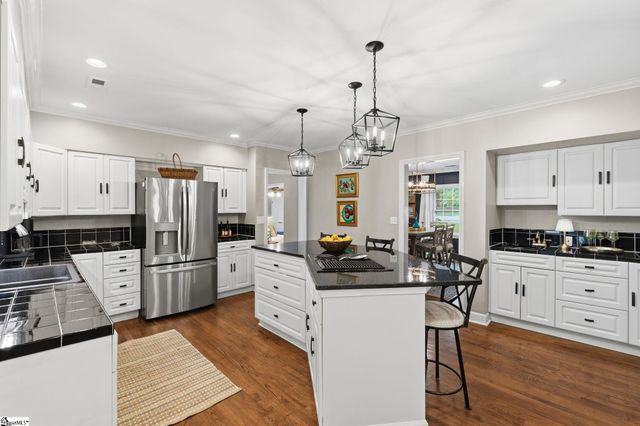 127 Lake Forest Drive, Greenville, SC 29609