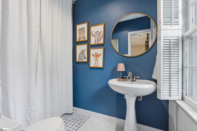 127 Lake Forest Drive, Greenville, SC 29609