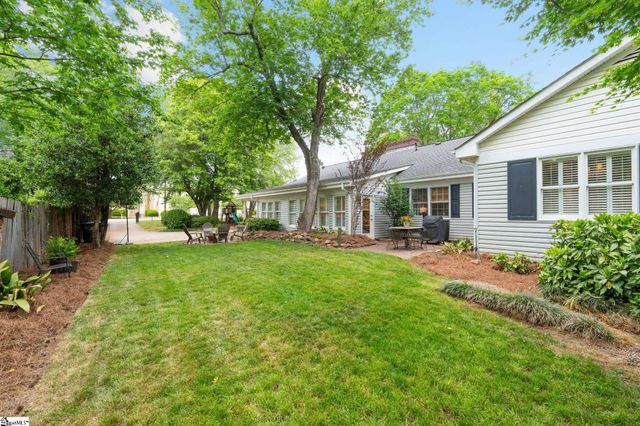 127 Lake Forest Drive, Greenville, SC 29609