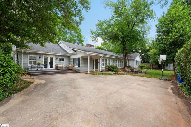 127 Lake Forest Drive, Greenville, SC 29609