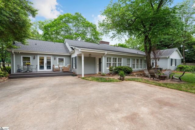 127 Lake Forest Drive, Greenville, SC 29609