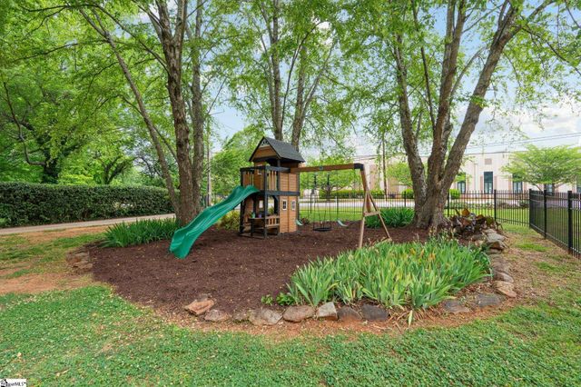 127 Lake Forest Drive, Greenville, SC 29609