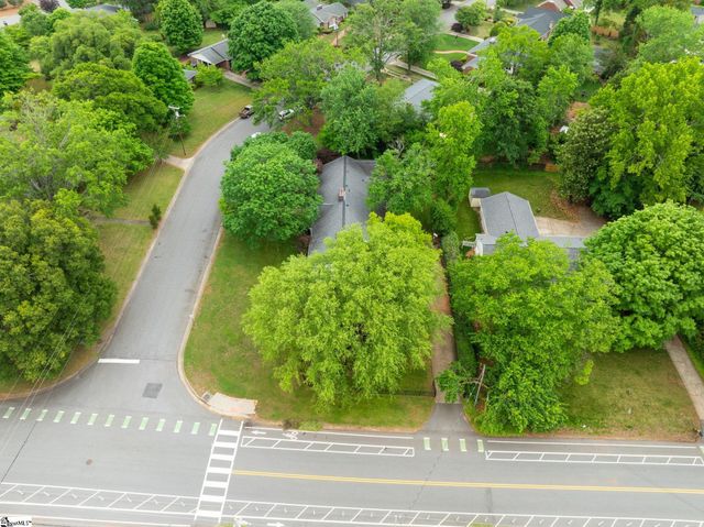 127 Lake Forest Drive, Greenville, SC 29609