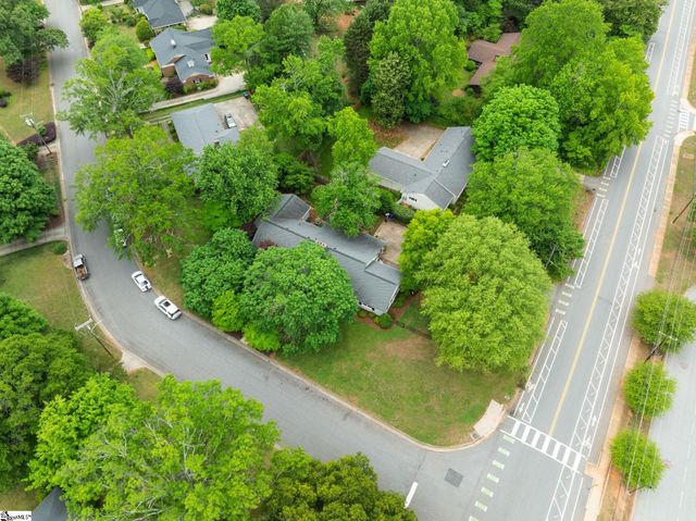 127 Lake Forest Drive, Greenville, SC 29609