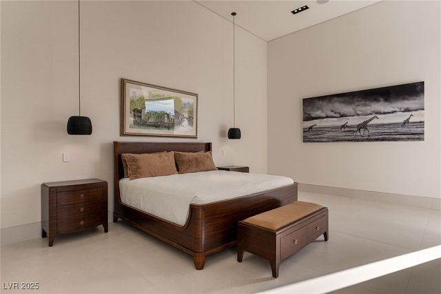 63 Midnight Sky Drive, Las Vegas, NV 89135