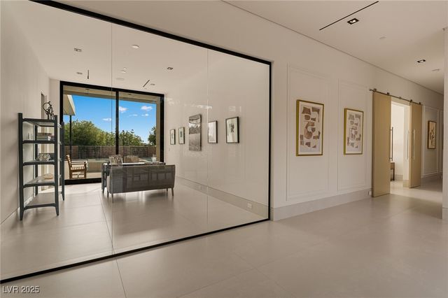 63 Midnight Sky Drive, Las Vegas, NV 89135