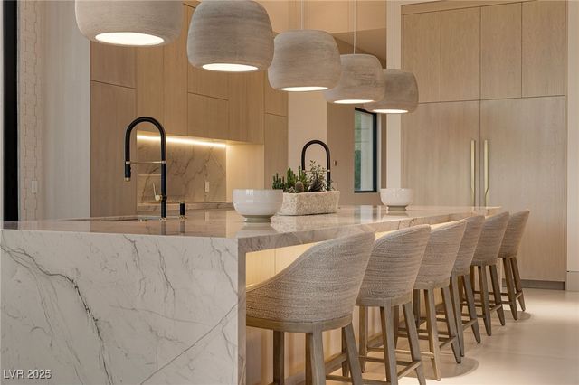 63 Midnight Sky Drive, Las Vegas, NV 89135