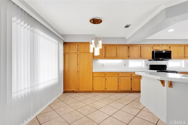 14828 Ladybird Lane, Victorville, CA 92394