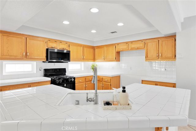 14828 Ladybird Lane, Victorville, CA 92394