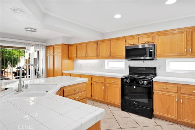 14828 Ladybird Lane, Victorville, CA 92394