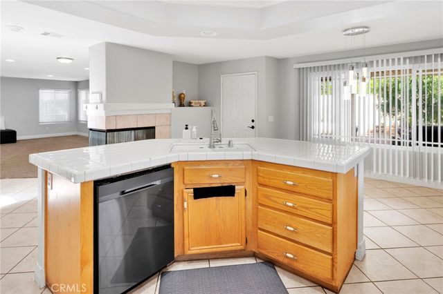 14828 Ladybird Lane, Victorville, CA 92394