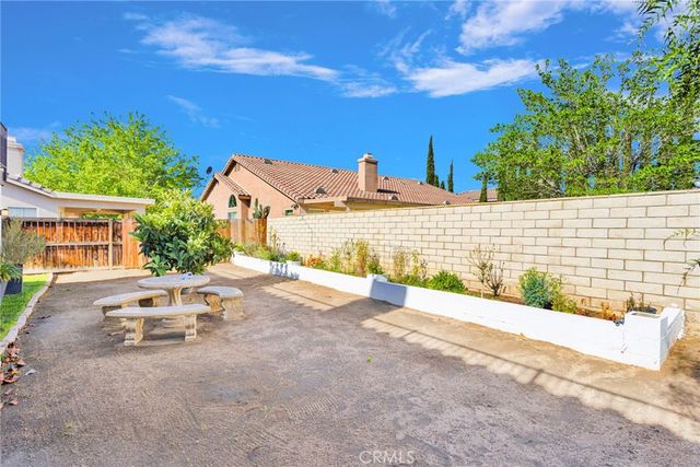 14828 Ladybird Lane, Victorville, CA 92394