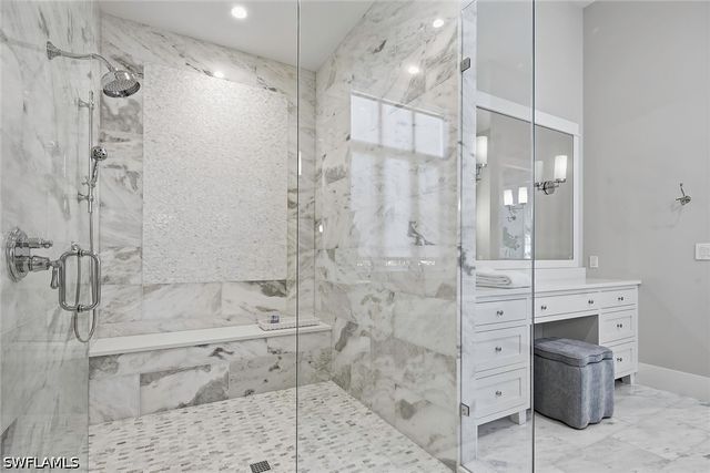 2150 Tarpon RD, Naples, FL 34102