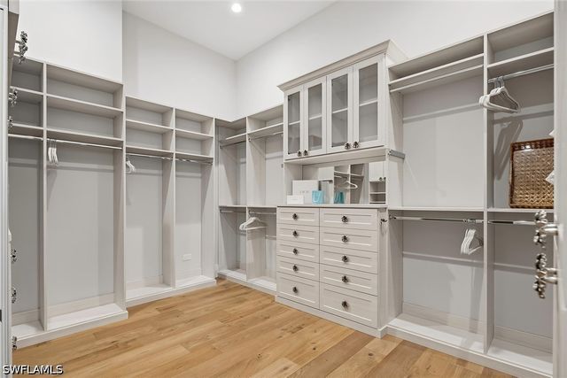 2150 Tarpon RD, Naples, FL 34102
