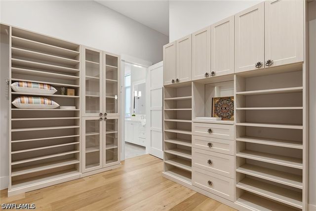 2150 Tarpon RD, Naples, FL 34102