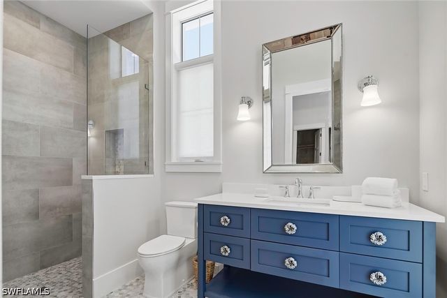 2150 Tarpon RD, Naples, FL 34102