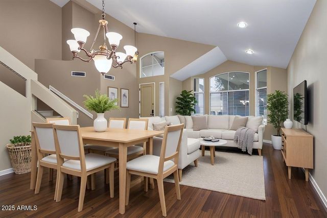 908 E MOUNTAIN SAGE Drive, Phoenix, AZ 85048