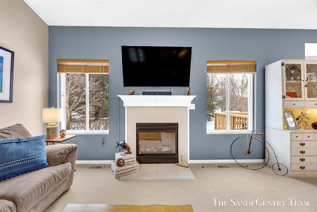 15308 Saddlebrook Court, Grand Haven, MI 49417