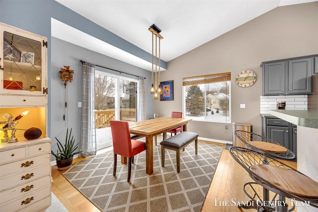 15308 Saddlebrook Court, Grand Haven, MI 49417