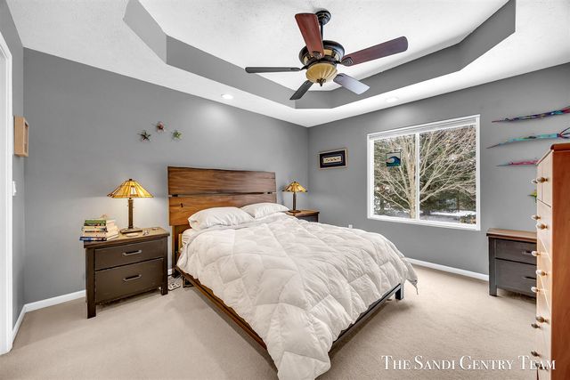 15308 Saddlebrook Court, Grand Haven, MI 49417