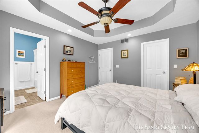 15308 Saddlebrook Court, Grand Haven, MI 49417