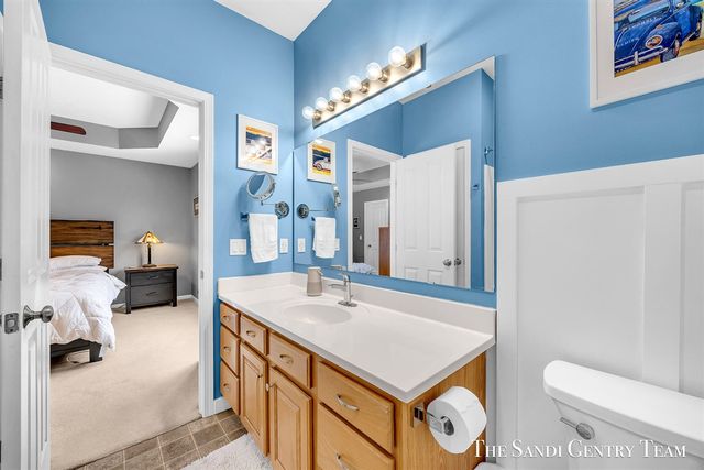 15308 Saddlebrook Court, Grand Haven, MI 49417