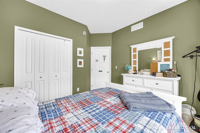 15308 Saddlebrook Court, Grand Haven, MI 49417