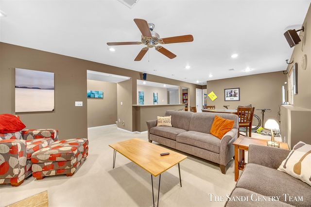 15308 Saddlebrook Court, Grand Haven, MI 49417