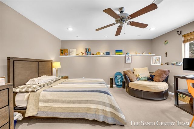 15308 Saddlebrook Court, Grand Haven, MI 49417