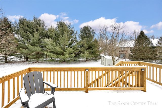 15308 Saddlebrook Court, Grand Haven, MI 49417