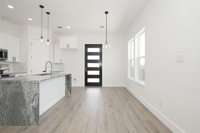 43 Buckskin Drive, Palacios, TX 77465