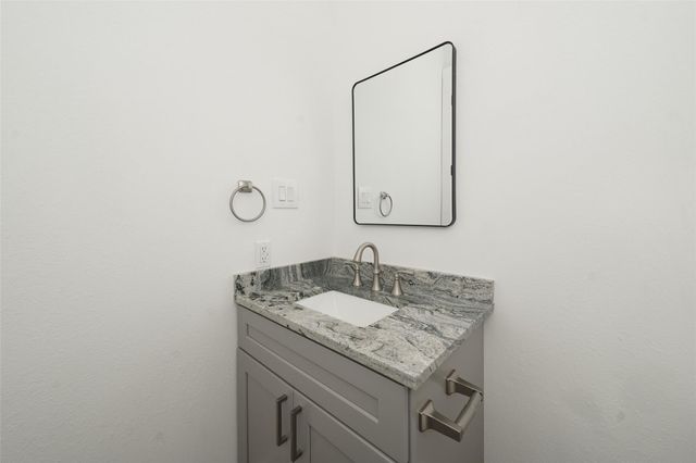 43 Buckskin Drive, Palacios, TX 77465