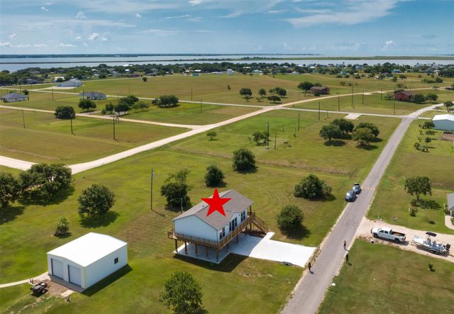 43 Buckskin Drive, Palacios, TX 77465