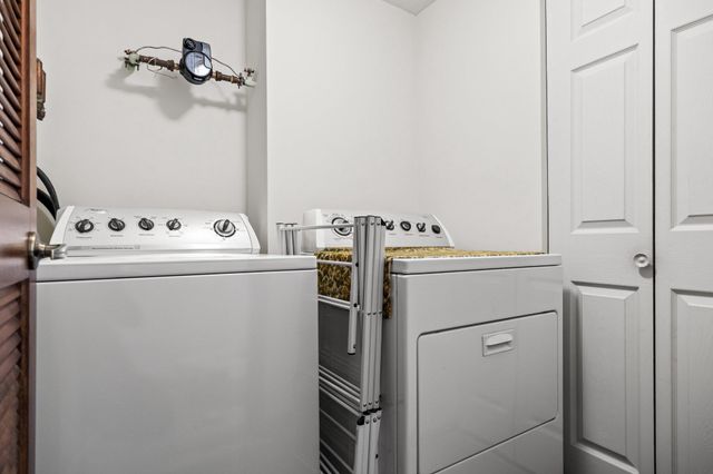 428 ELDERBERRY CT, Mount Laurel, NJ 08054