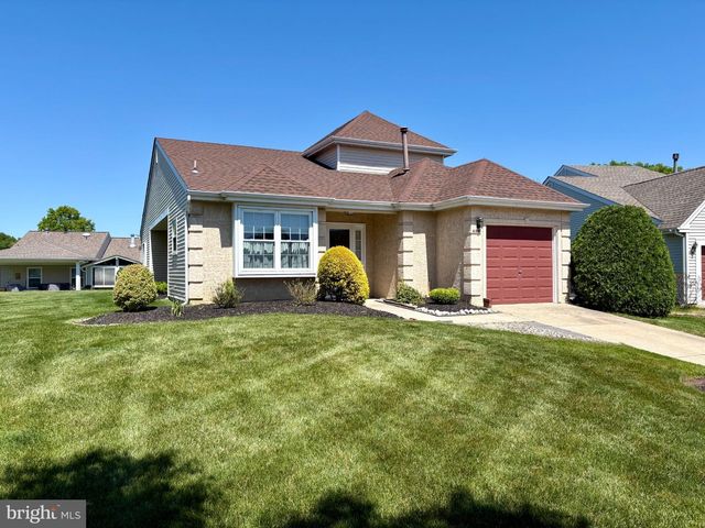 428 ELDERBERRY CT, Mount Laurel, NJ 08054