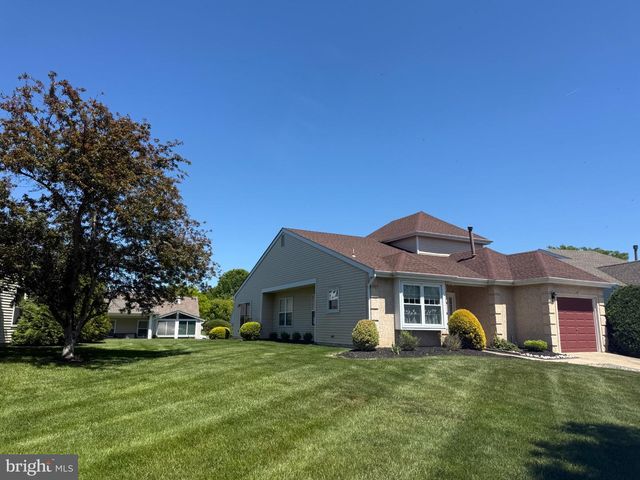 428 ELDERBERRY CT, Mount Laurel, NJ 08054