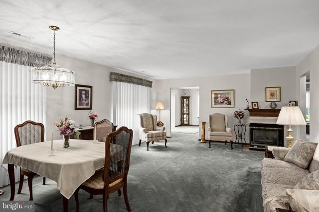 428 ELDERBERRY CT, Mount Laurel, NJ 08054