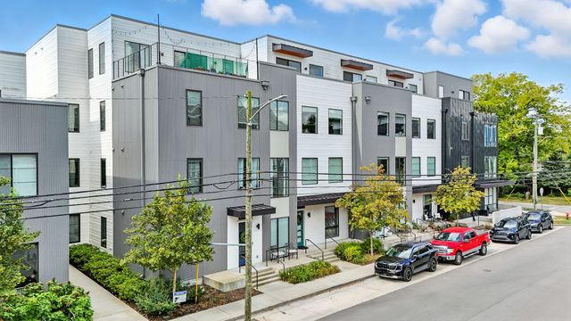 1402 Pillow St Apt 207, Nashville, TN 37203