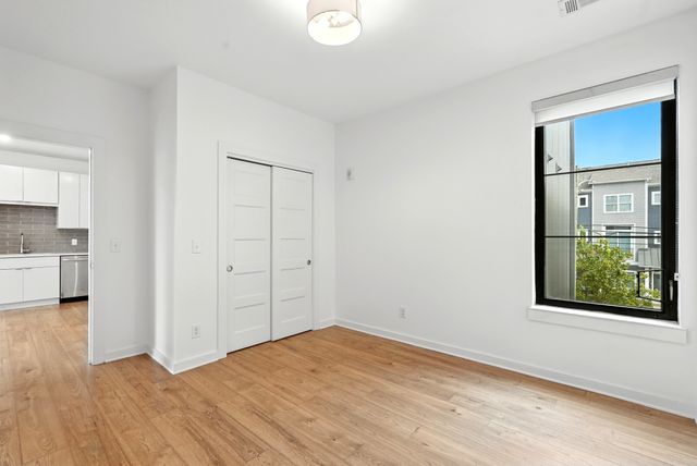 1402 Pillow St Apt 207, Nashville, TN 37203