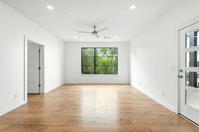 1402 Pillow St Apt 207, Nashville, TN 37203