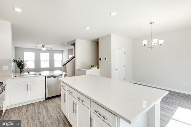 3117 LAUREL HILL RD, Hanover, MD 21076