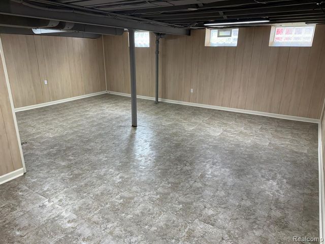 671 Coolidge Road, Birmingham, MI 48009