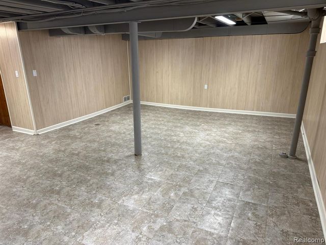 671 Coolidge Road, Birmingham, MI 48009