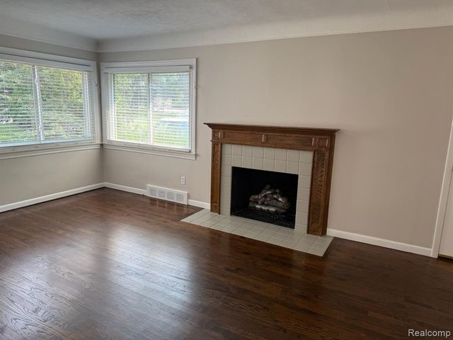671 Coolidge Road, Birmingham, MI 48009