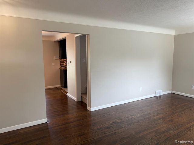 671 Coolidge Road, Birmingham, MI 48009