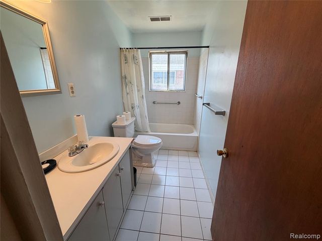 16569 Woodbine Street, Detroit, MI 48219